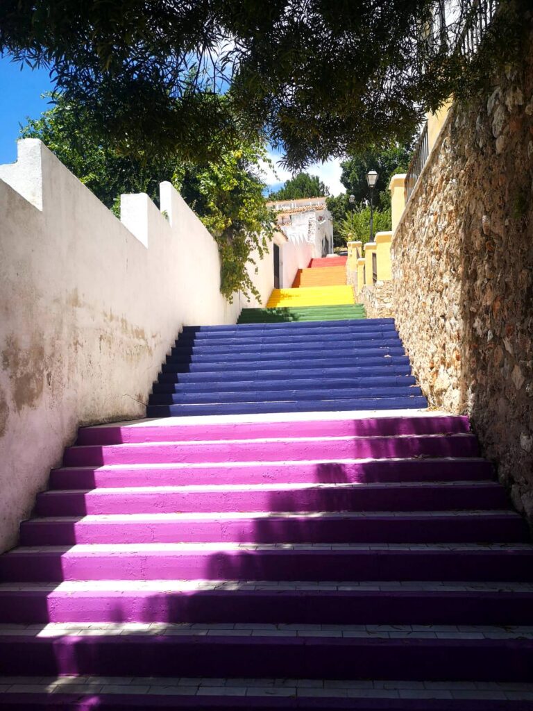 Escaleras para el Día del Orgullo Gay