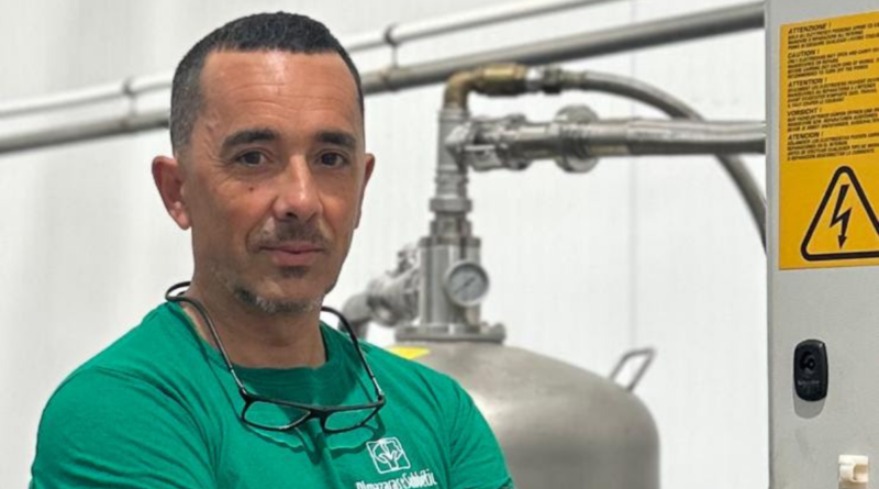 El maestro de almazara de Almazaras de la Subbética, empresa con sede en Carcabuey, elegido mejor de España en los Evooleum Awards 2026